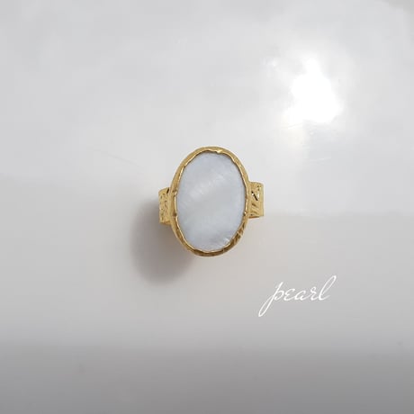New Brass Collection『Pearl』の世界でひとつの天然石リング