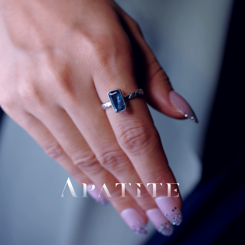 New Arrival☆新作☆『ネオンブルーアパタイト』☆天然石リング New Arrival☆新作☆『ネオンブルーアパタイト』☆天然石リング