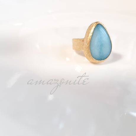 New Brass Collection『アクアアマゾナイト』の世界でひとつの天然石リング