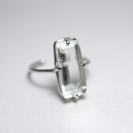 新作 ☆『Green Amethyst』の世界でひとつの天然石リングsilver925 + ロジウムコーティング