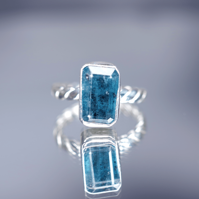 New ☆ 新作 ☆『ネオンブルーアパタイト』☆天然石リングsilver925
