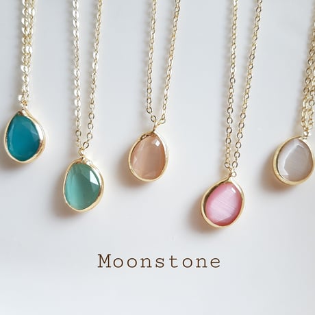 New Brass Collection『オーシャンムーンストーン』のシンプル天然石ネックレス