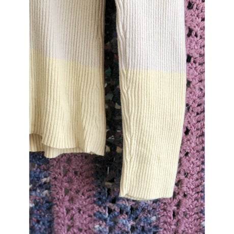 Yellow border rib turtle knit sweater【01365】
