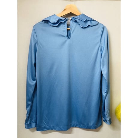 70s Sky blue ruffle blouse