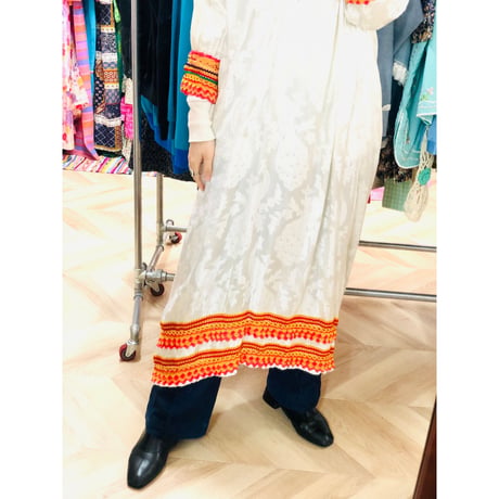 70s white satin floral dress【00889】