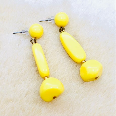 90s Yellow dangle pierce【01135】
