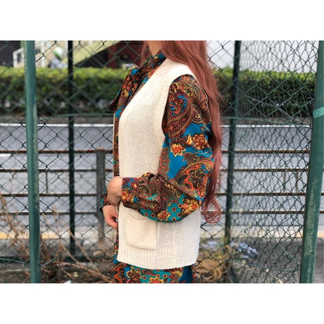 80s Ivory knit vest【00422】