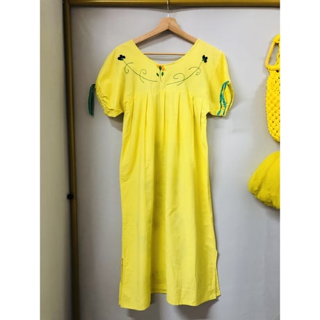 Vintage yellow embroidered dress【00828】