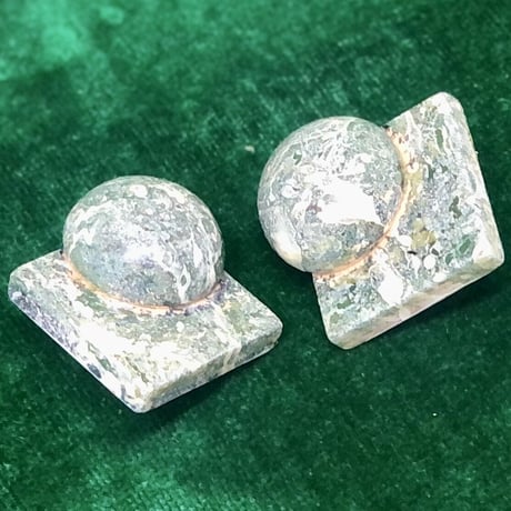 Crip on earring / GREEN【00744】