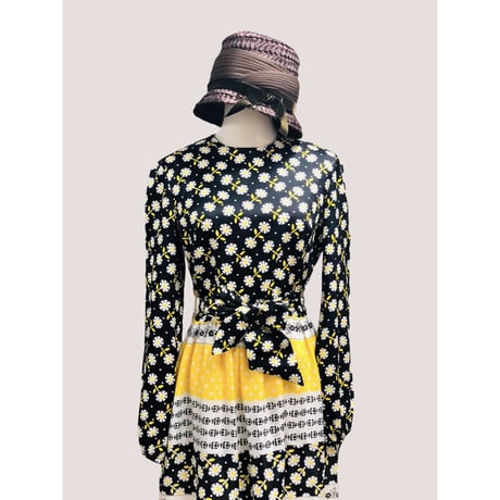 60s Black × Yellow floral maxi dress【00590】