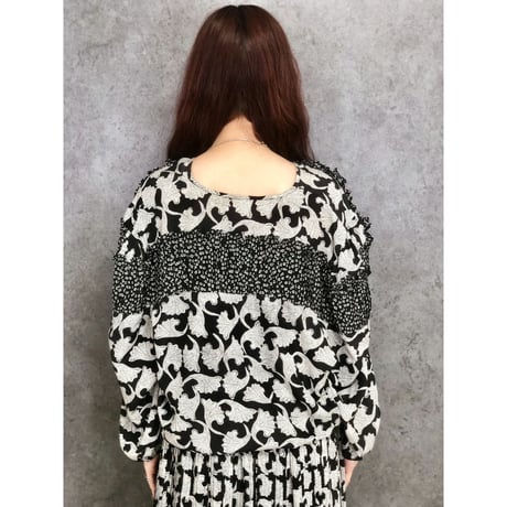 SUSAN FREIS Monotone 2PC【01386】