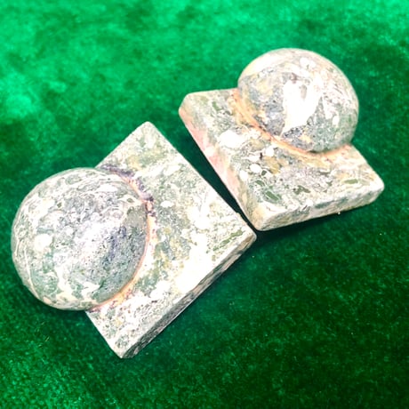 Crip on earring / GREEN【00744】
