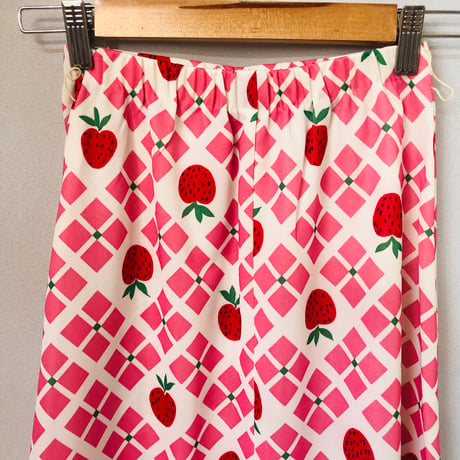 70s Strawberry? maxi skirt【01110】