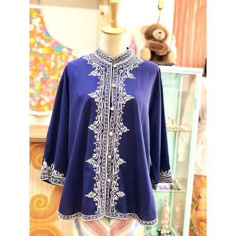 Caro of Honolulu Embroidered Blouse / Navy【01144】
