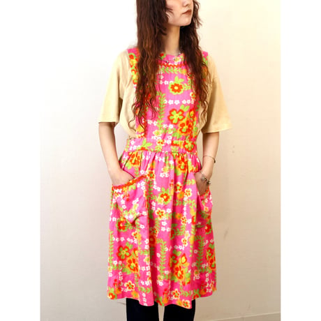 70s Pink floral apron【01313】