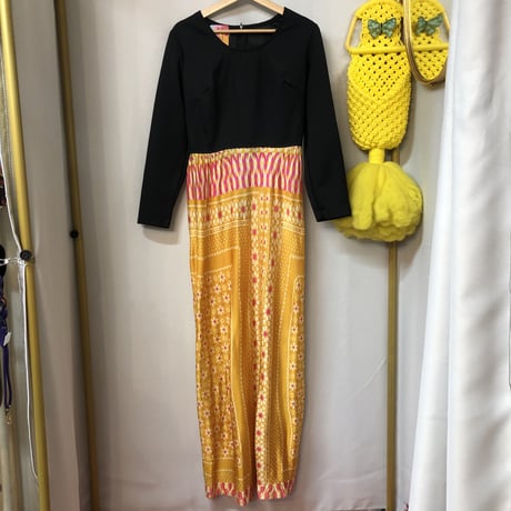 70s Black and yellow floral maxi dress【01227】
