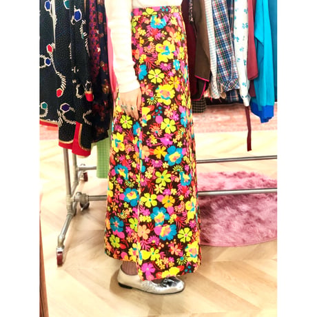 70s Brown floral quilted maxi skirt【01082】