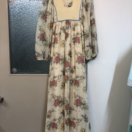 70s Balloon sleeve floral dress【01222】