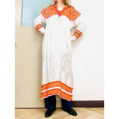 70s white satin floral dress【00889】