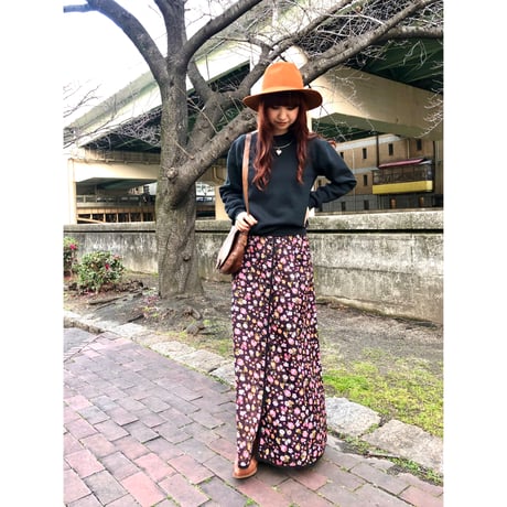 70s Black floral quilted maxi skirt【01081】