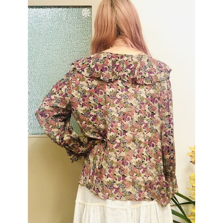 Ruffled floral blouse【00633】