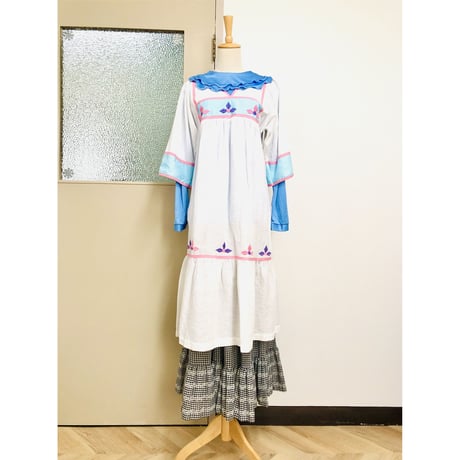 70s Sky blue ruffle blouse
