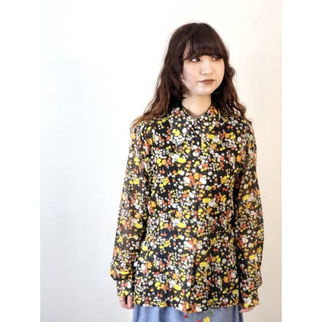 70s Black floral blouse【01296】