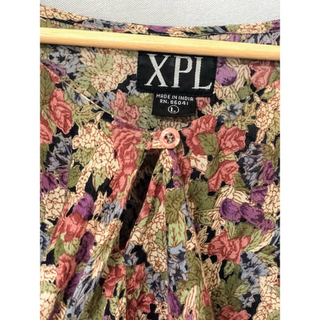 Ruffled floral blouse【00633】