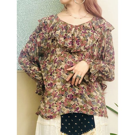 Ruffled floral blouse【00633】