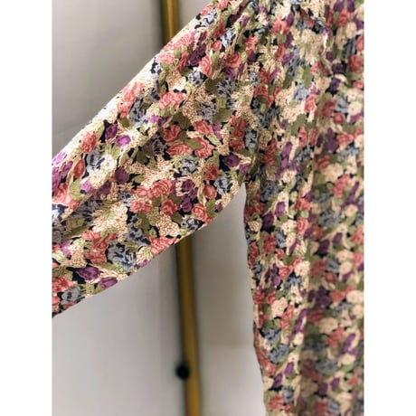 Ruffled floral blouse【00633】