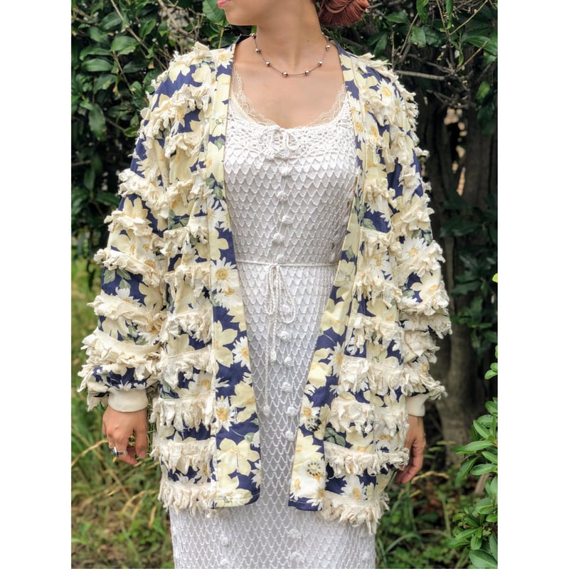 PAULA SWEET Muslin Mink daisy fringe jacket【002...