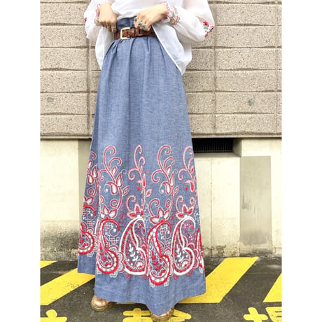 70s Embroidery maxi skirt【01501】