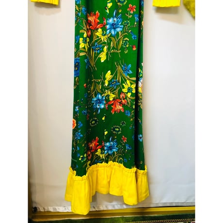 70s Bugs and Flower maxi dress【01036】