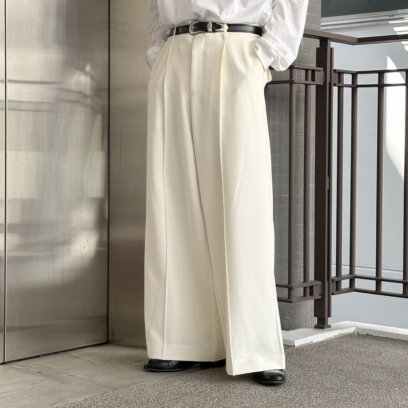 【precme.】wide straight slacks(オフホワイト) Off-White Wide Leg Straight Pants in Pure Linen | SUITSUPPLY US