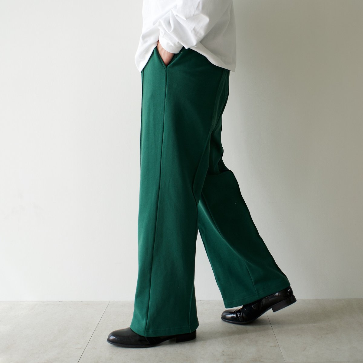 center pleats sweat pants【green】