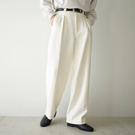wide straight slacks【off white】