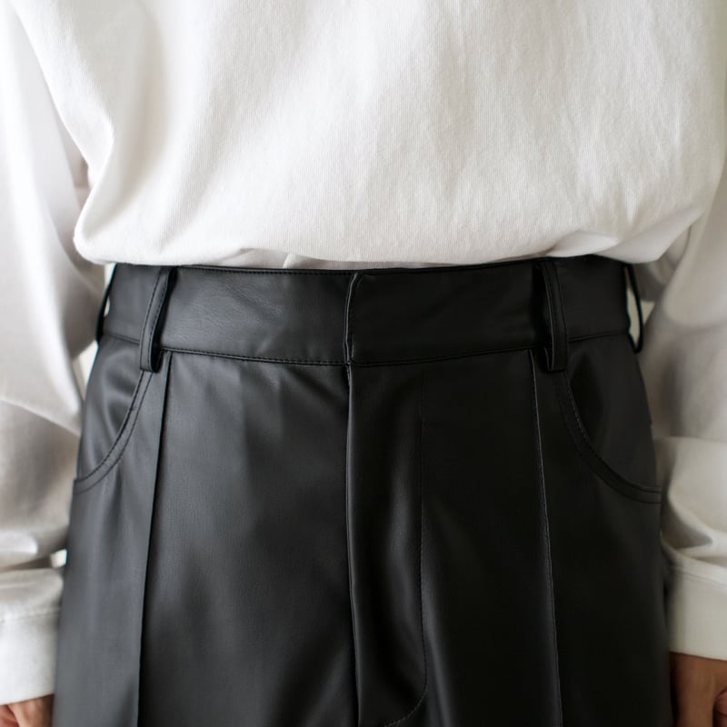 synthetic leather semi flare pants【black】 | pre
