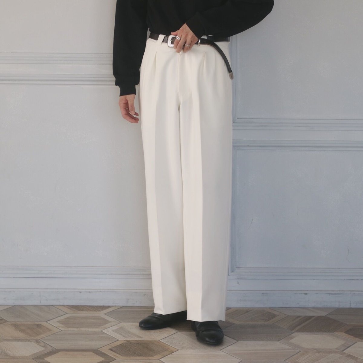 wide straight slacks(off white) | precme.