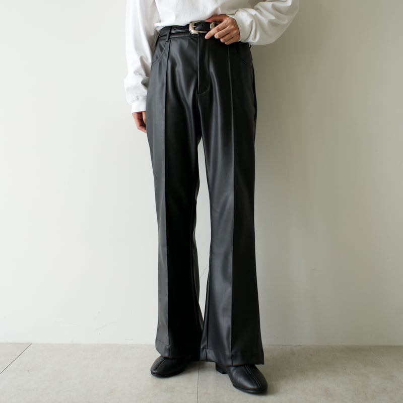 synthetic leather semi flare pants【black】 | pre