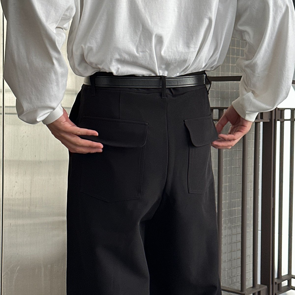 wide flap pocket straight slacks【black】 | precme.