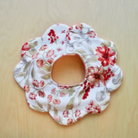 flower bib  ピンク
