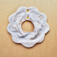 flower bib sea