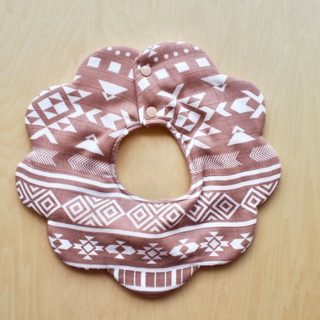 flower bib ブラウン