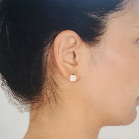 joie(white) 18Kサージカルステンレスピアス