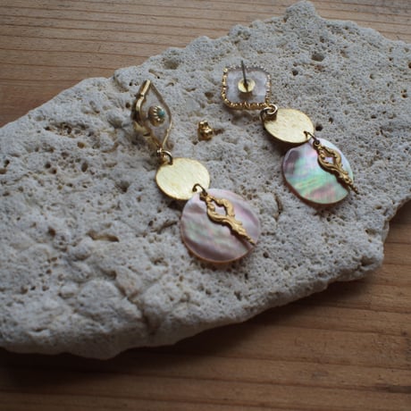 モロッカンシェルピアス