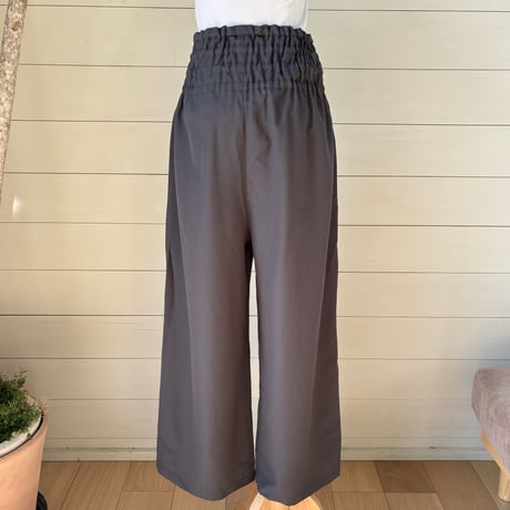 ギャザーワイドパンツ
