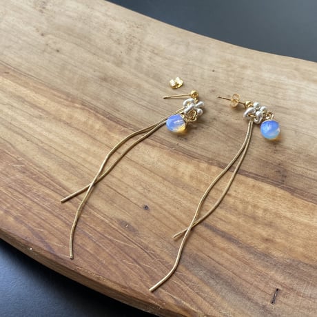 オパールロングピアス