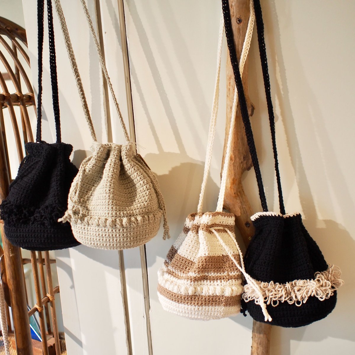 【極美品】STUDIO AMELIA　ギャザードロストバック　巾着型　ベージュ 極美品】STUDIO AMELIA ギャザードロストバック 巾着型 ベージュ