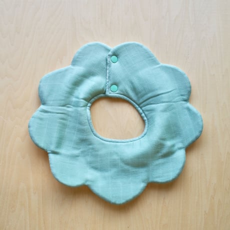 flower bib  animal