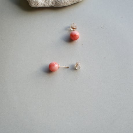 深海珊瑚スタッドピアス（8mm）14kgf